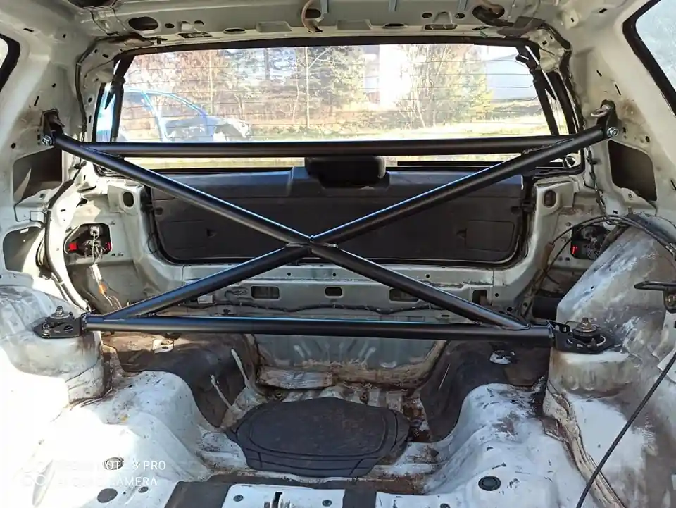 Rozpórka Honda Civic VI Xbrace b-pillar Black Ograniczona ilość
